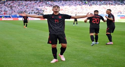 عودة +90.. ألبانيا تحرم كرواتيا من "ريمونتادا" الـ 120 ثانية في يورو (فيديو)